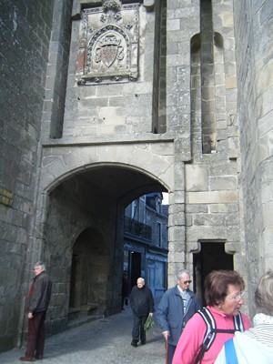une des portes de cette cité médiévale